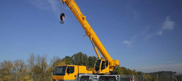 Автокран в строительстве